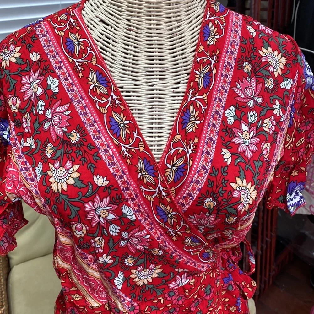 Beautiful front wrap red maxi dress purple flowers Size S